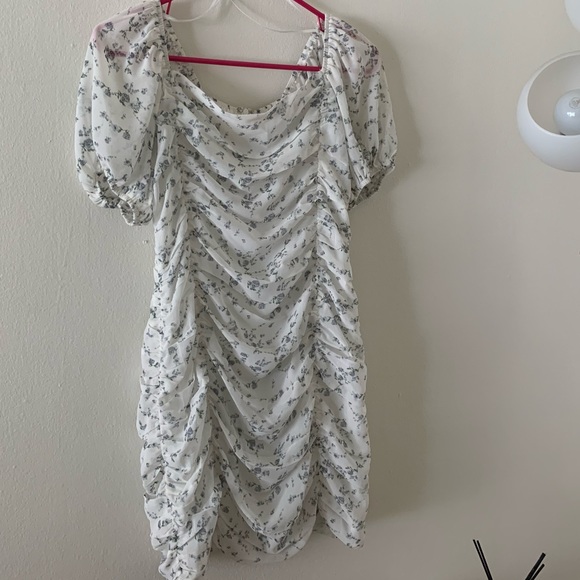 Floral Rouched Dress - Picture 3 of 3